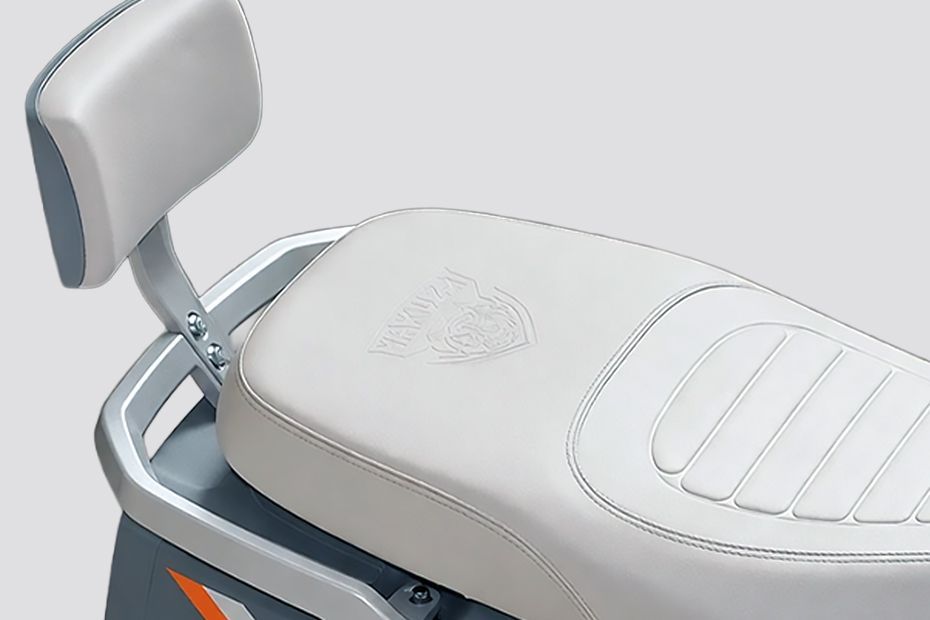 Pillion Seat of Rush