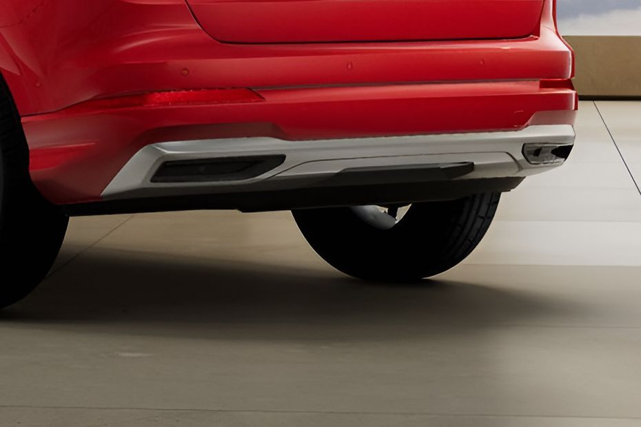 Rear Bumper Image of Q3