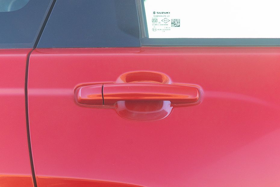 Rear Door Handle Image of Victoris