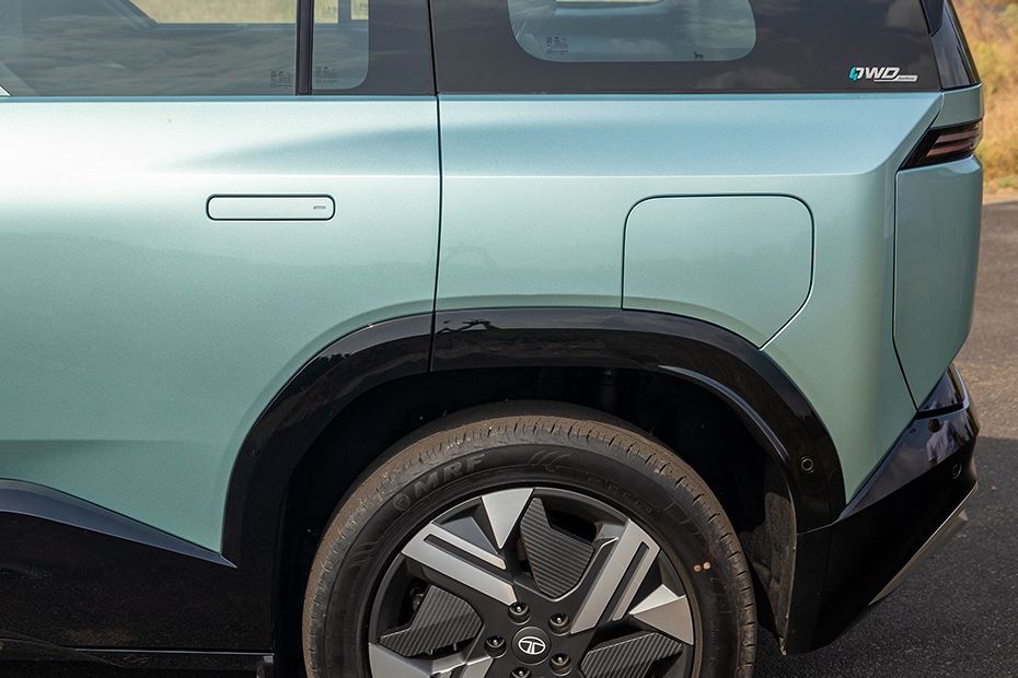 Rear Fender Image of Sierra EV
