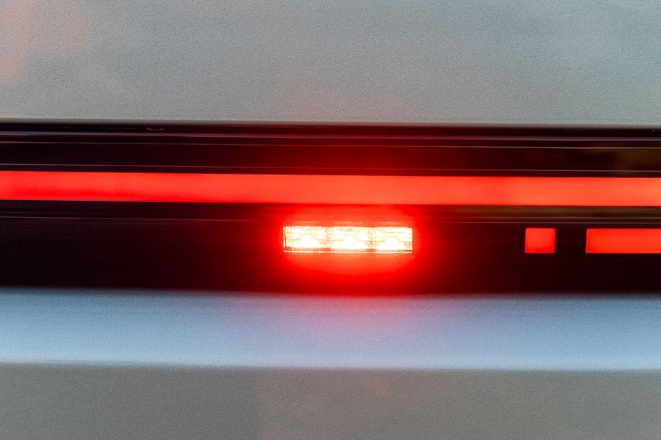 Rear Fog Lamp Image of Sierra EV