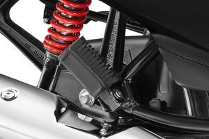 Rear Footpeg of Super Splendor XTEC