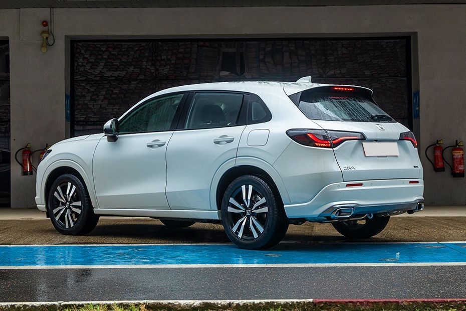 Rear Left Three Quarter View Image of ZR-V