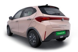Rear Left Three Quarter View Image of Tiago EV