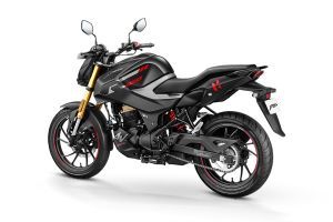 Rear Left Three Quarter View of Xtreme 160R 4V