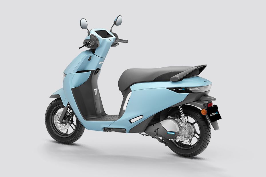 Rear Left Three Quarter View of Activa e