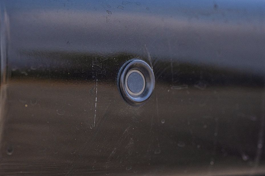Rear Parking Sensors Image of Bolero