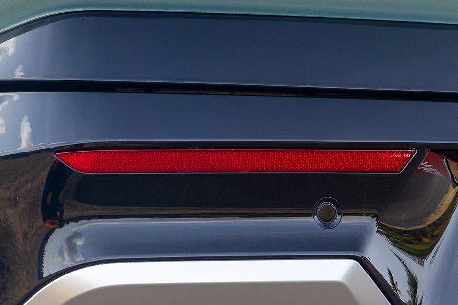 Rear Reflector Image of Sierra EV