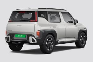 Rear Right Three Quarter View Image of Syros EV