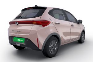 Rear Right Three Quarter View Image of Tiago EV