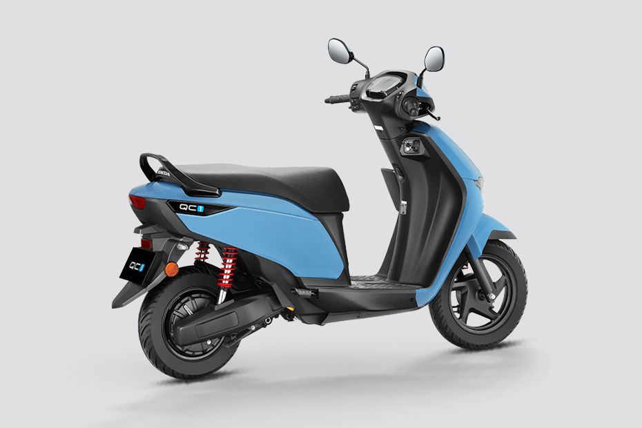 Rear Right Three Quarter View of QC1