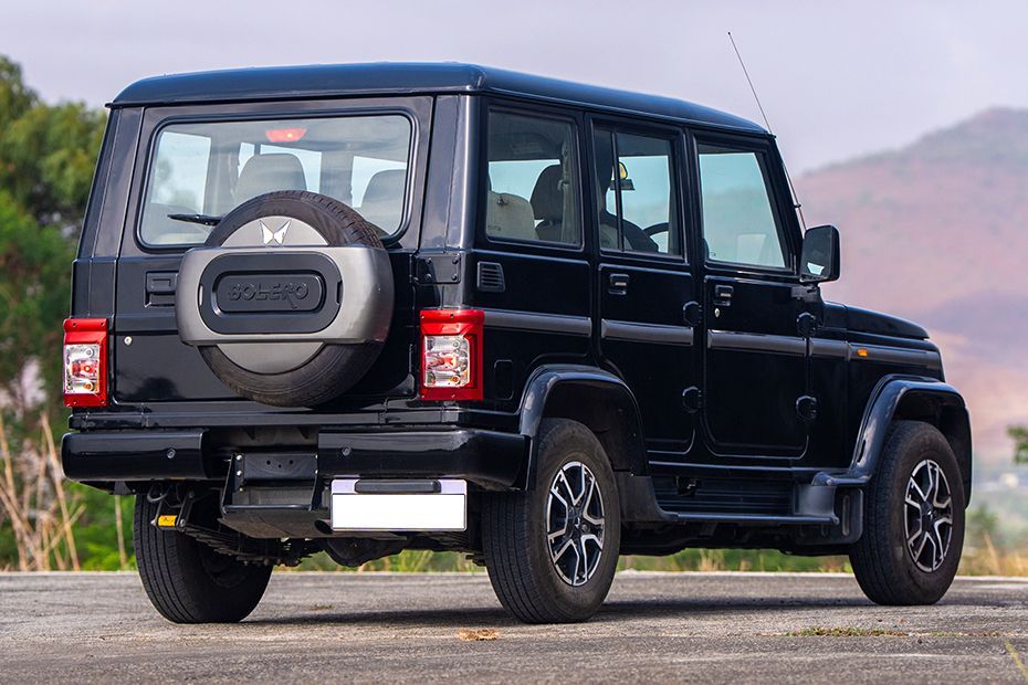 Rear Right Three Quarter View Image of Bolero