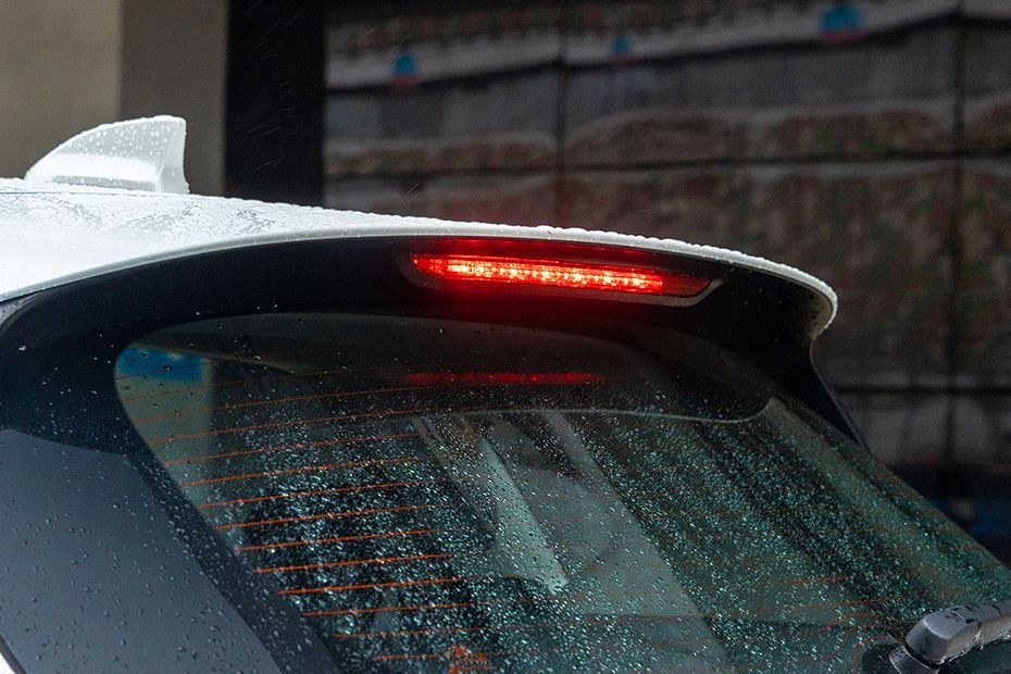 Rear Spoiler Image of ZR-V