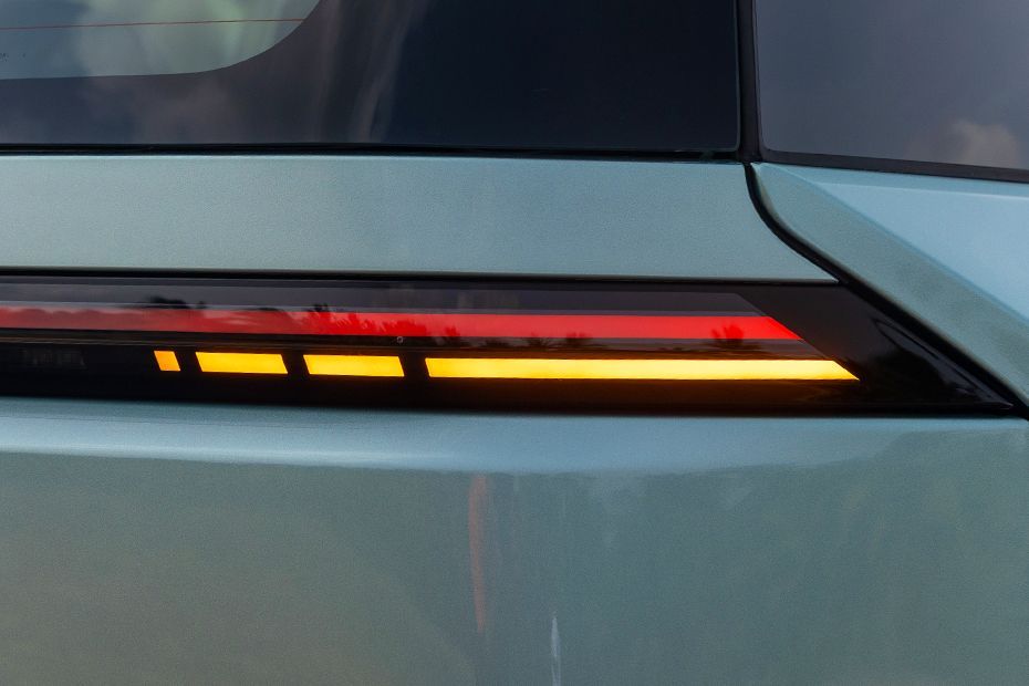 Turn Indicator (Rear) Image of Sierra EV