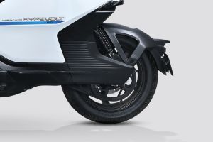 Rear Tyre of Hypevolt-R