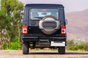 Rear View Image of Bolero