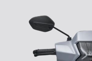 Rear View Mirror(Front View) of Model_