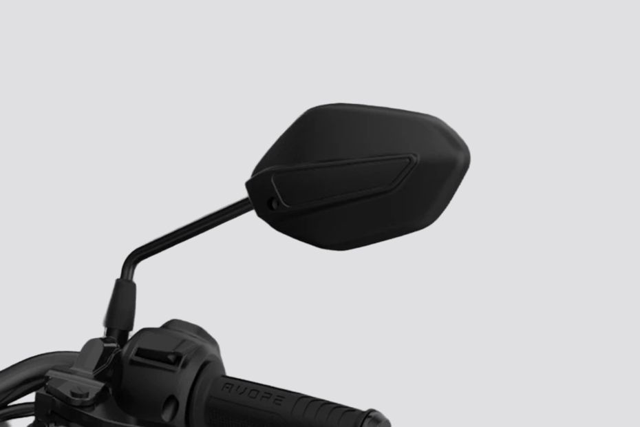 Rear View Mirror(Front View) of Model_