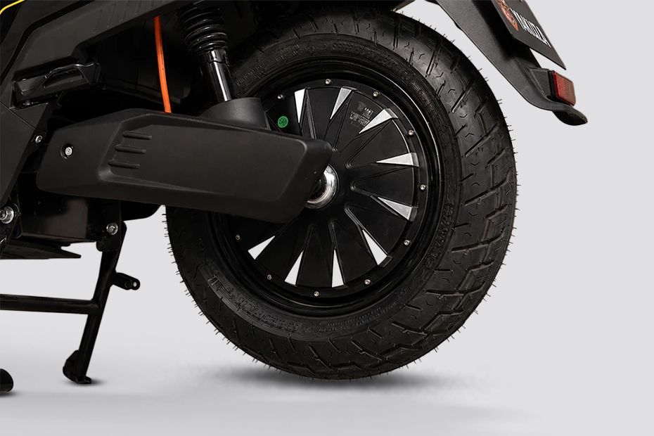 Rear Wheel of Lucka