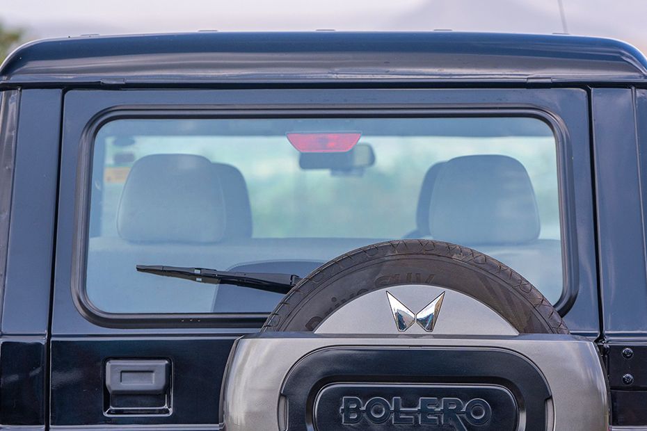 Rear WindShield Image of Bolero
