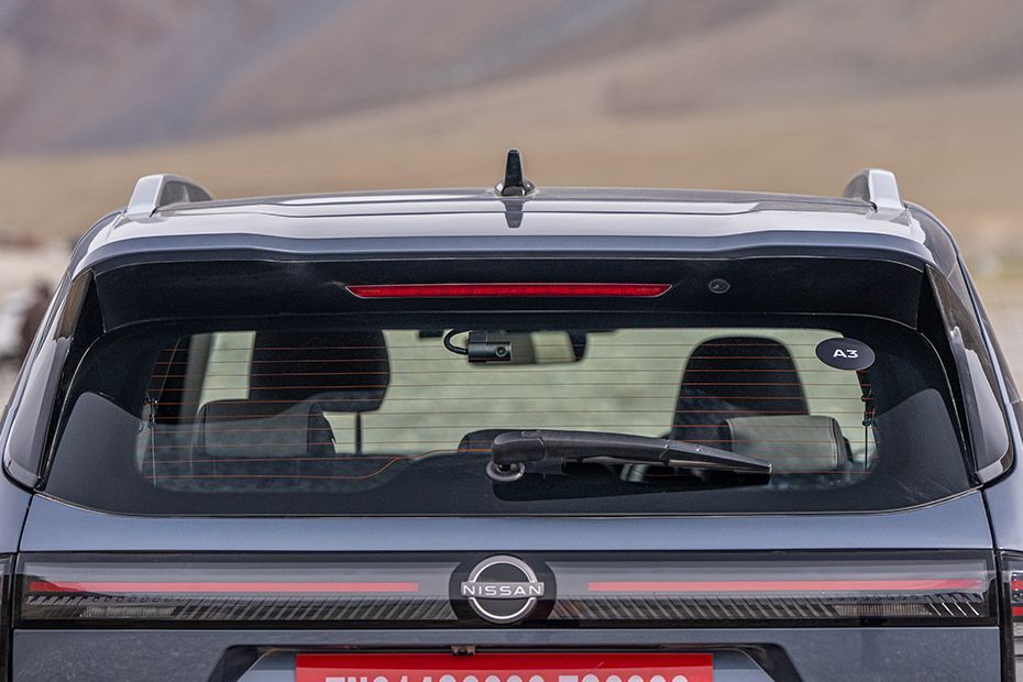 Rear WindShield Image of Tekton