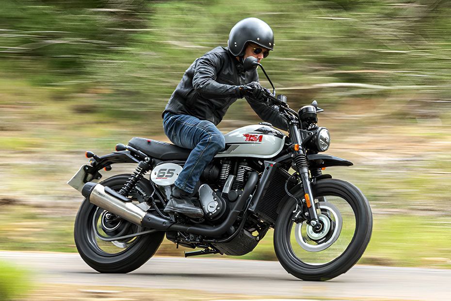 Riding: Front Right Quarter View of Scrambler 650