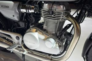 Engine (Right) of CB 500