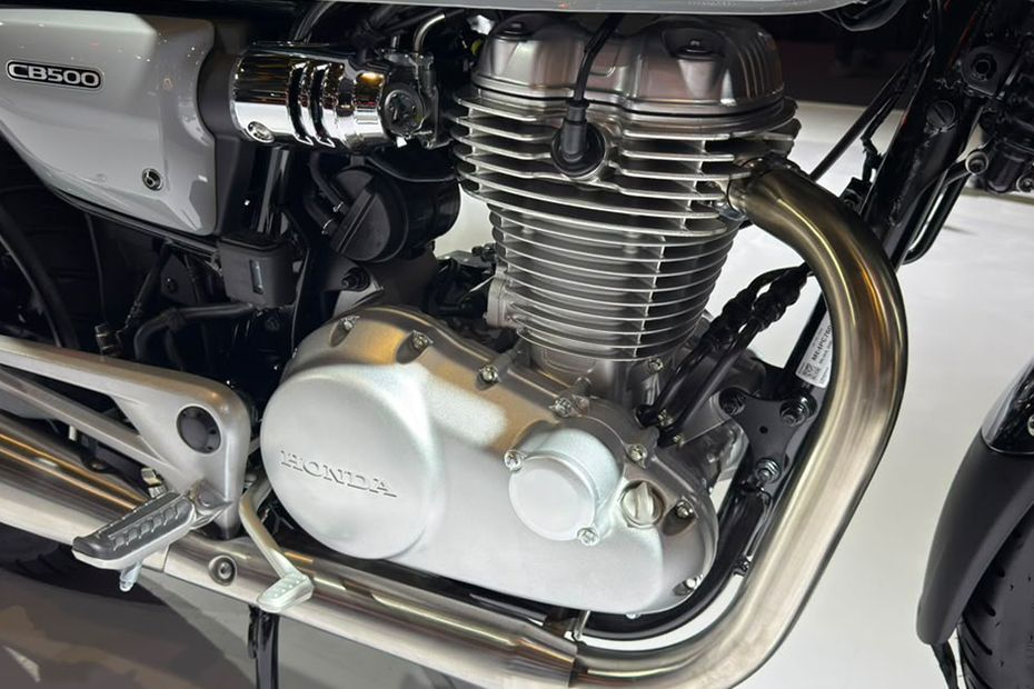 Engine (Right) of CB 500