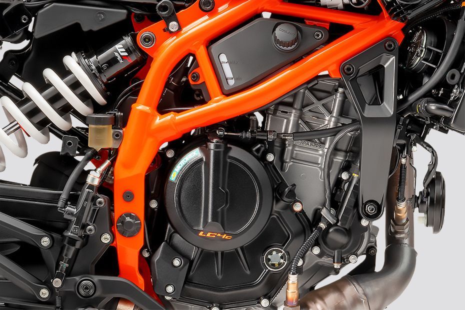 Engine (Right) of 390 Enduro R