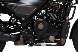 Engine (Right) of X440