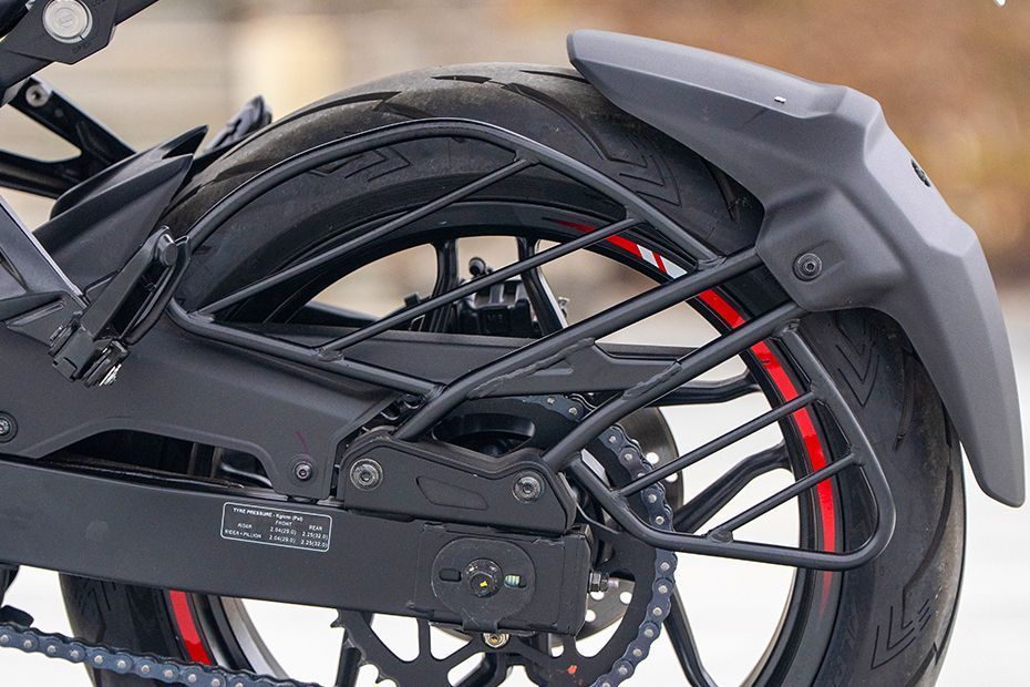 Saree Guard of Pulsar NS400Z