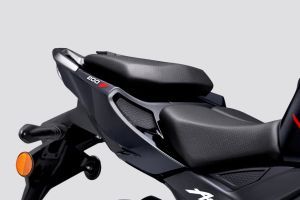 Seat of Apache RTR 200 4V