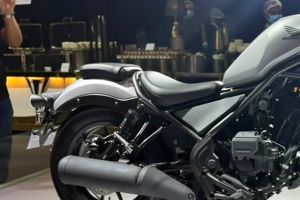 Seat of Rebel 300