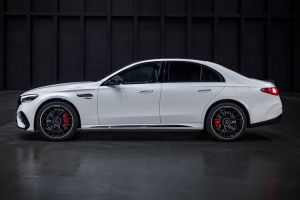 Side Profile View (Left) Image of AMG E 53