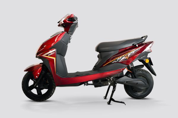 Side Profile View (Left) of Rubie
