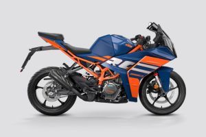 Side Profile View (Right) of RC 390