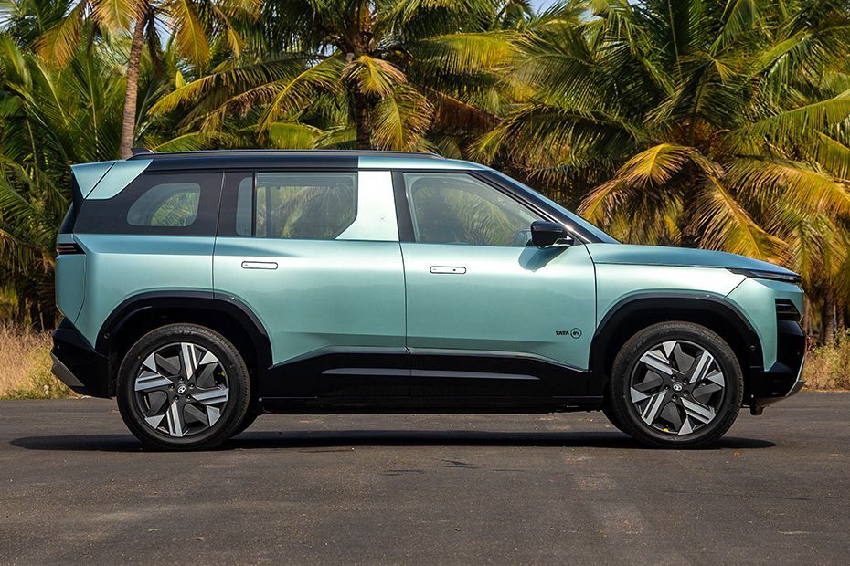 Side Profile View (Right) Image of Sierra EV