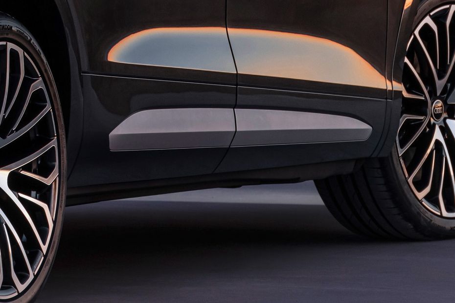 Side Skirt Image of SQ9