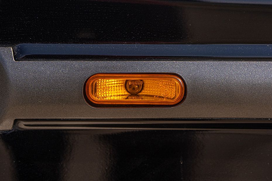 Turn Indicator (Side) Image of Bolero