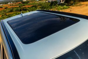 Sunroof (Outside View) Image of Syros EV