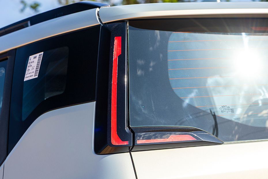 Taillight Image of Syros EV