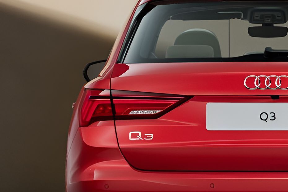 Taillight Image of Q3