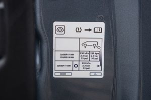 Tyre Pressure Information Image of Tekton