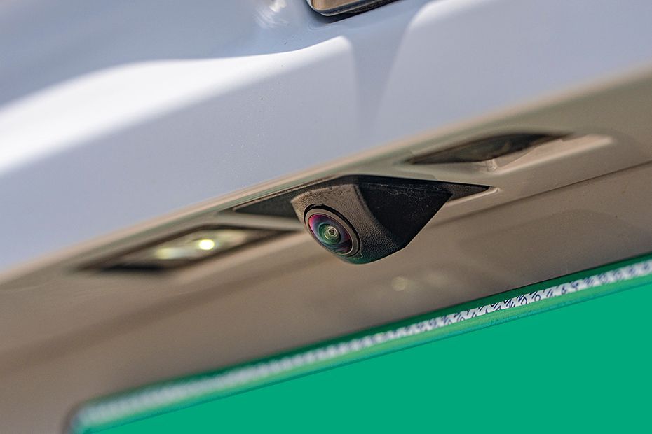 360 Degree Camera (Rear) Image of VF6