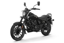 Bajaj Avenger 220 Street