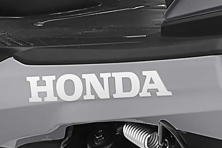 Brand Badge of Dio 125