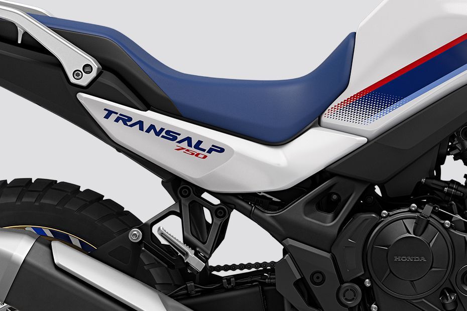 Central Panel of XL750 Transalp