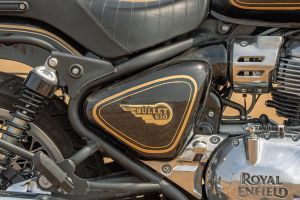 Central Panel of Bullet 650