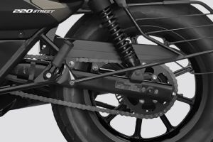 Chain Cover Image of Avenger 220 Street