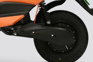 Chain Cover Image of Plus